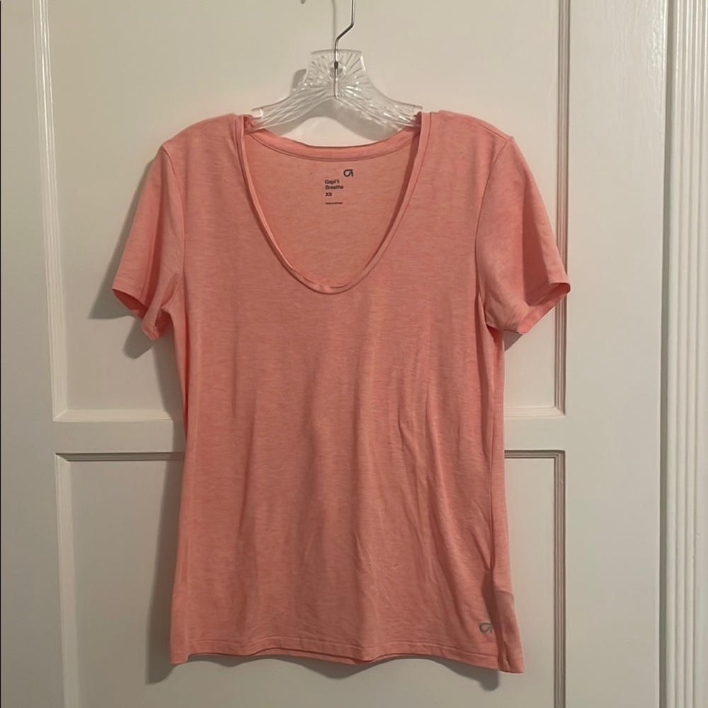 GapFit Coral TShirt - Picture 1 of 4